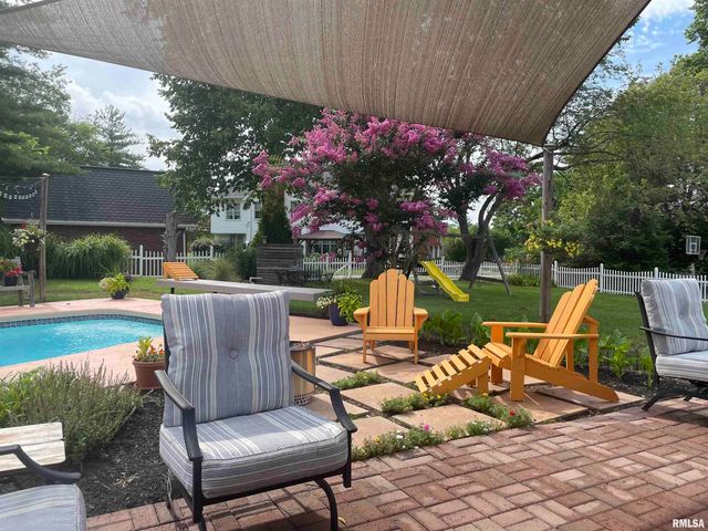 1502 NAGEL Drive, Marion, IL 62959