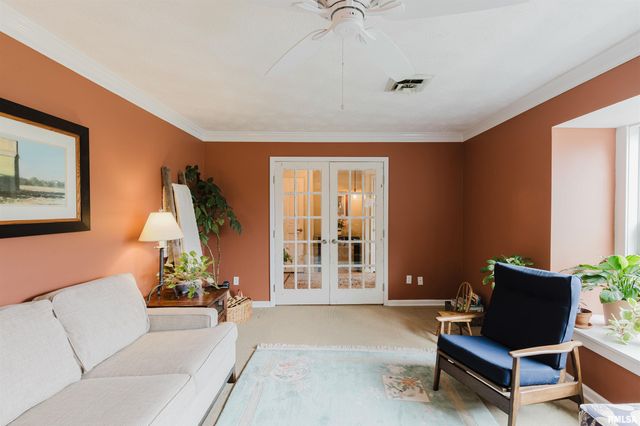 1502 NAGEL Drive, Marion, IL 62959