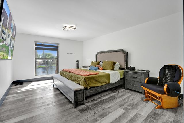 8992 Palm Tree Lane 8992, Pembroke Pines, FL 33024