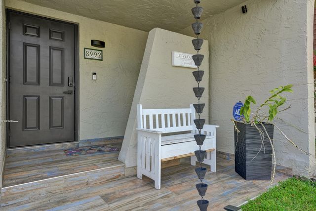 8992 Palm Tree Lane 8992, Pembroke Pines, FL 33024