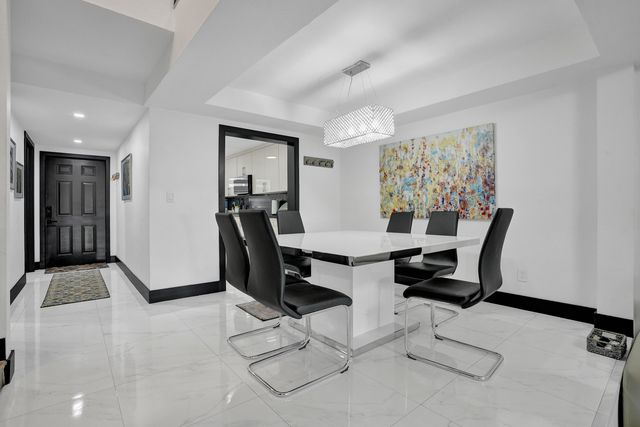 8992 Palm Tree Lane 8992, Pembroke Pines, FL 33024