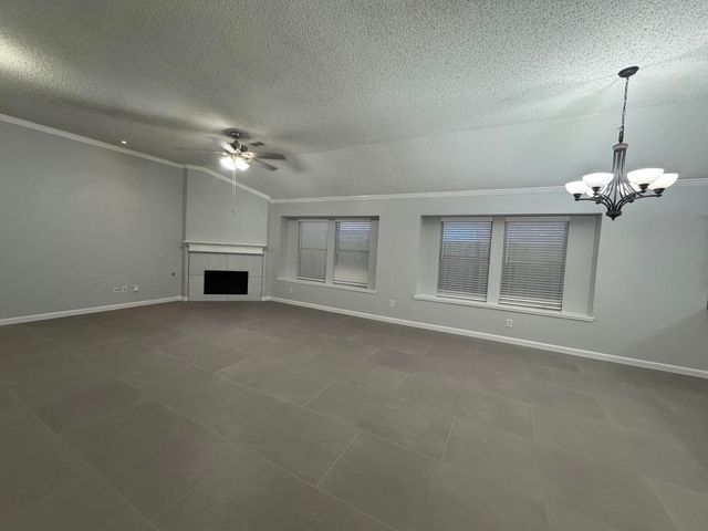 5616 Indian Hill Drive, Arlington, TX 76018