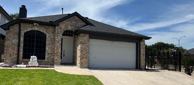 5616 Indian Hill Drive, Arlington, TX 76018