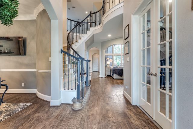 2758 Sharlis Drive, Frisco, TX 75036