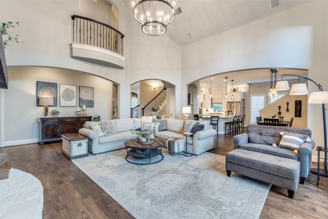 2758 Sharlis Drive, Frisco, TX 75036
