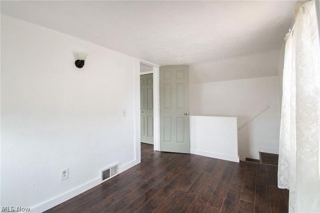 416 N Cedar Avenue, Niles, OH 44446