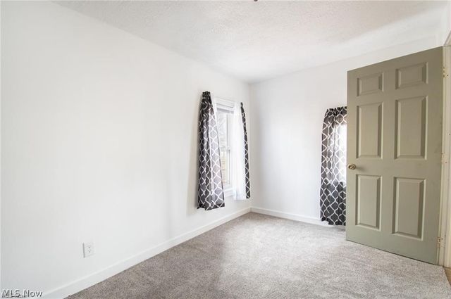 416 N Cedar Avenue, Niles, OH 44446