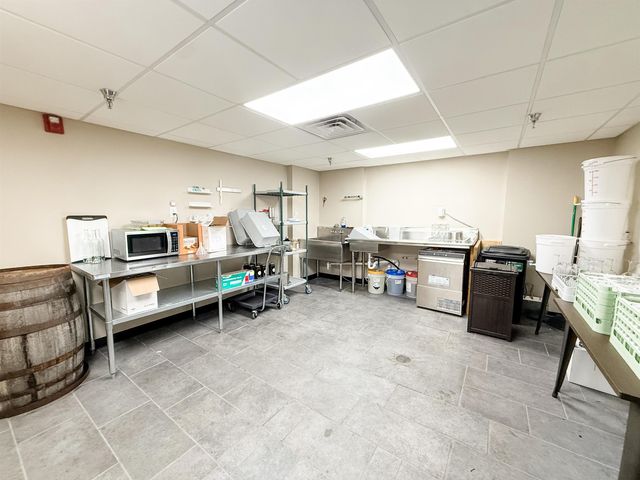 110 W JOHNSON, Staunton, VA 24401