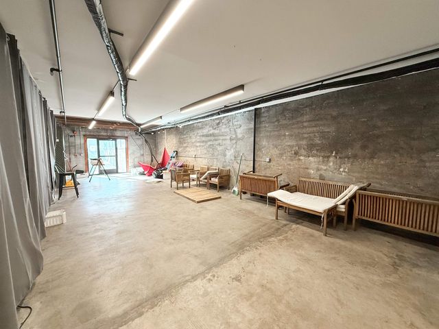 110 W JOHNSON, Staunton, VA 24401