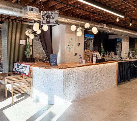 110 W JOHNSON, Staunton, VA 24401