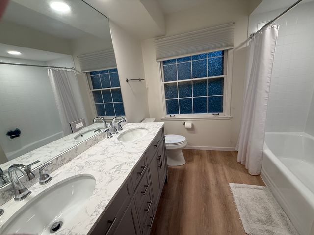 1305 Warwick Court, Deerfield, IL 60015