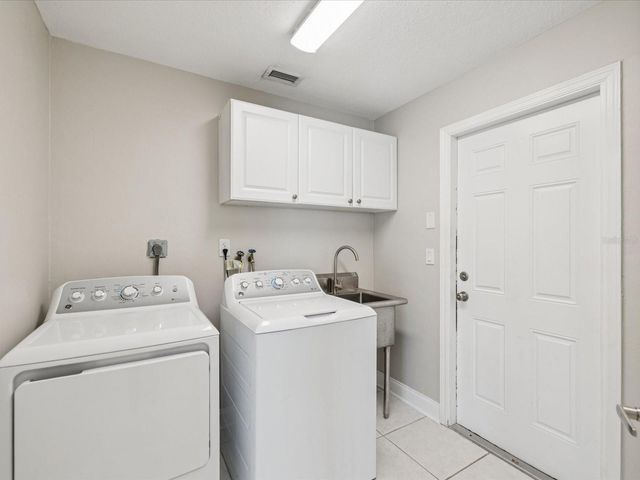 441 PALM ISLAND NE, Clearwater, FL 33767