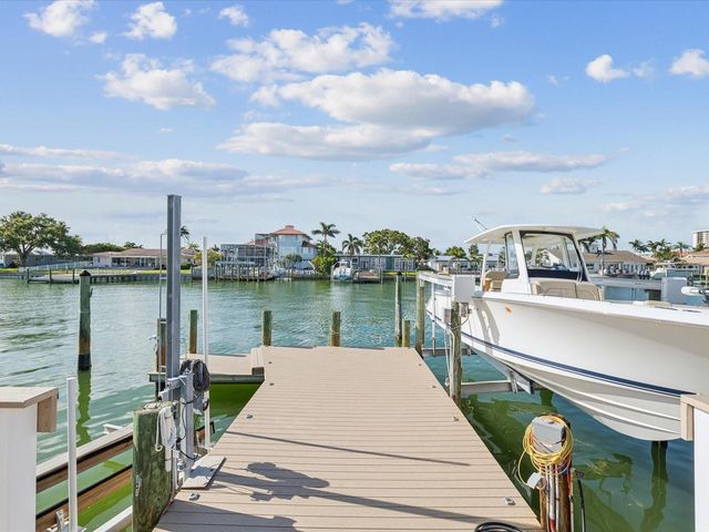 441 PALM ISLAND NE, Clearwater, FL 33767