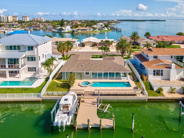 441 PALM ISLAND NE, Clearwater, FL 33767