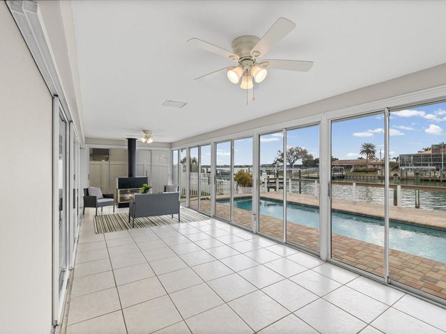 441 PALM ISLAND NE, Clearwater, FL 33767