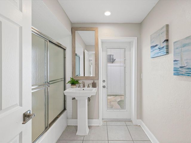 441 PALM ISLAND NE, Clearwater, FL 33767