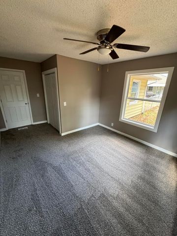 614 W Kerr Street, Springfield, MO 65803