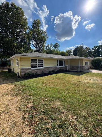 614 W Kerr Street, Springfield, MO 65803