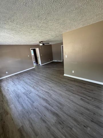 614 W Kerr Street, Springfield, MO 65803