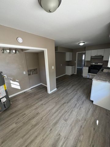 614 W Kerr Street, Springfield, MO 65803