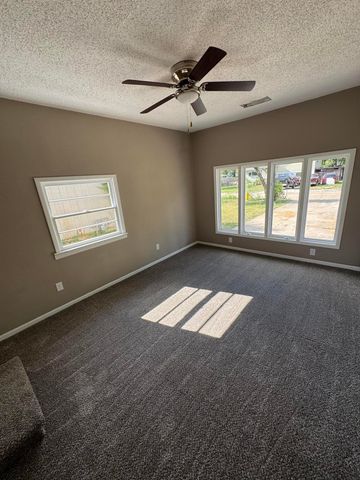 614 W Kerr Street, Springfield, MO 65803