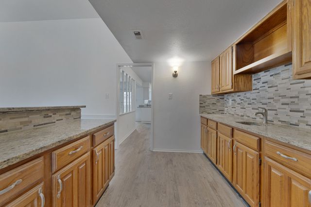 2905 Joymeadow Drive, Fort Worth, TX 76123