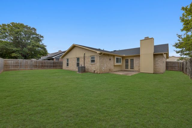 2905 Joymeadow Drive, Fort Worth, TX 76123