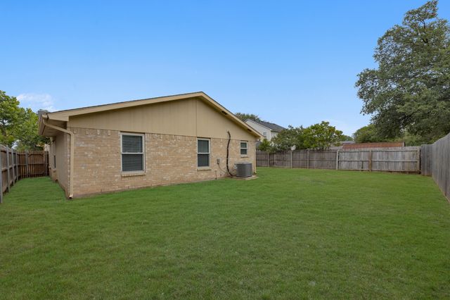 2905 Joymeadow Drive, Fort Worth, TX 76123