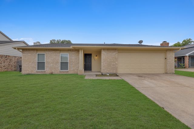 2905 Joymeadow Drive, Fort Worth, TX 76123