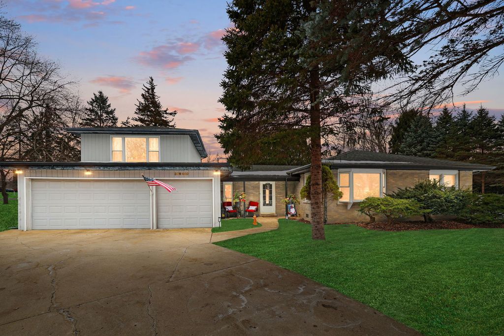 30W440 Whitney Road, West Chicago, IL 60185