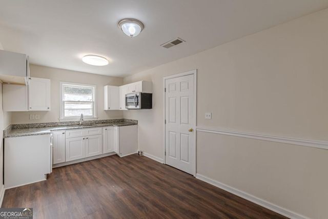 57 Macon Place SE, Atlanta, GA 30354