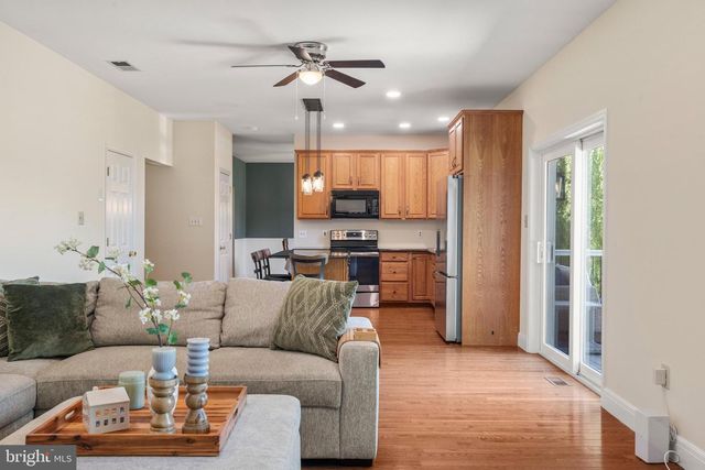 923 CHESTER DR, Pottstown, PA 19465
