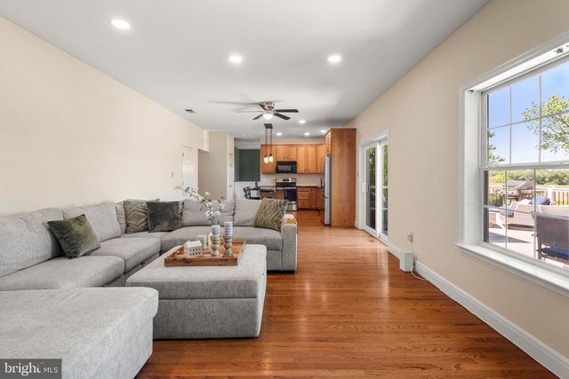 923 CHESTER DR, Pottstown, PA 19465