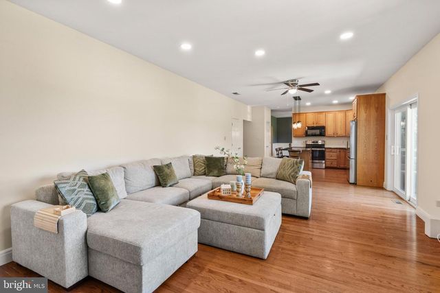 923 CHESTER DR, Pottstown, PA 19465