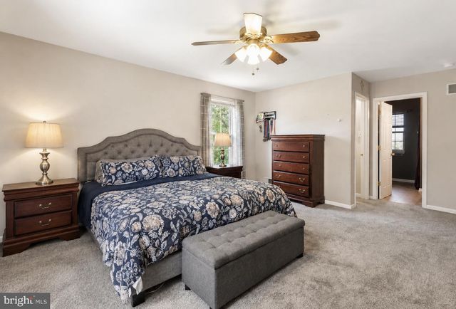 923 CHESTER DR, Pottstown, PA 19465