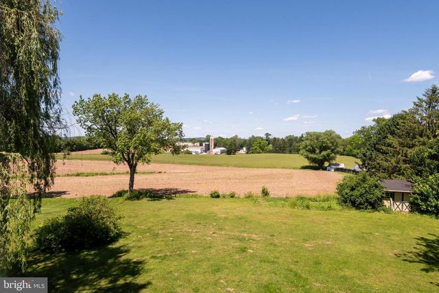 923 CHESTER DR, Pottstown, PA 19465