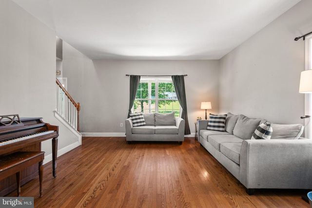 923 CHESTER DR, Pottstown, PA 19465