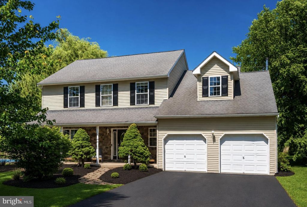 923 CHESTER DR, Pottstown, PA 19465