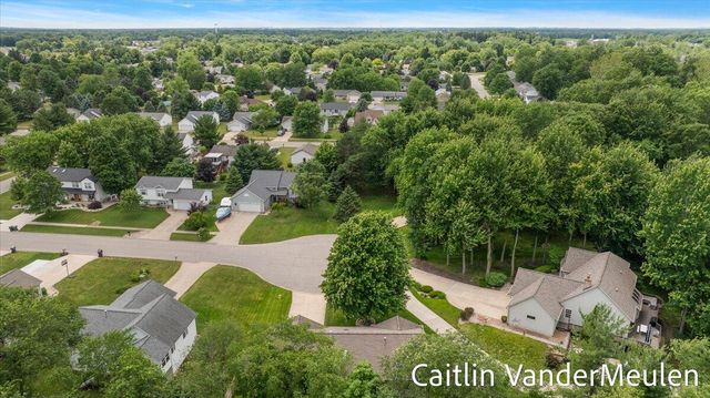 11484 Cameron Avenue, Allendale, MI 49401