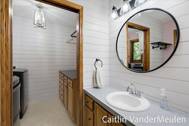 11484 Cameron Avenue, Allendale, MI 49401