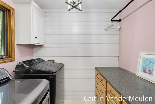 11484 Cameron Avenue, Allendale, MI 49401