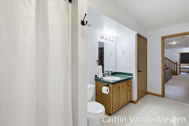 11484 Cameron Avenue, Allendale, MI 49401