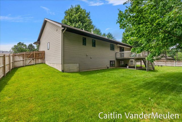 11484 Cameron Avenue, Allendale, MI 49401