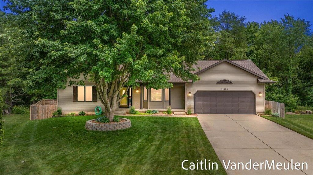 11484 Cameron Avenue, Allendale, MI 49401