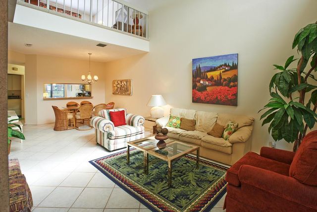 896 Windermere Way, Palm Beach Gardens, FL 33418