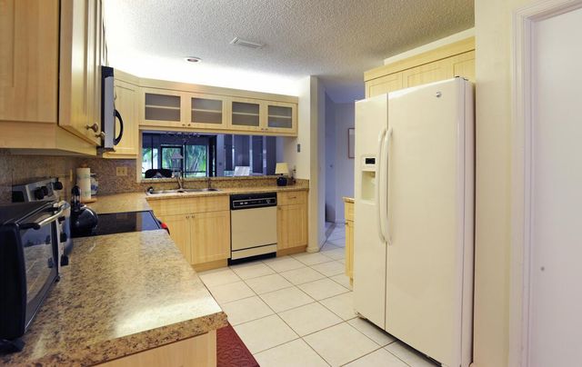 896 Windermere Way, Palm Beach Gardens, FL 33418