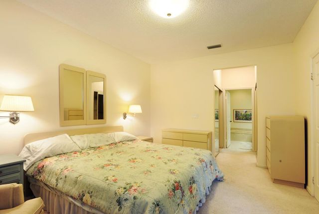 896 Windermere Way, Palm Beach Gardens, FL 33418