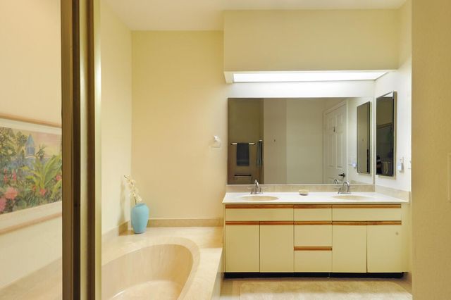 896 Windermere Way, Palm Beach Gardens, FL 33418