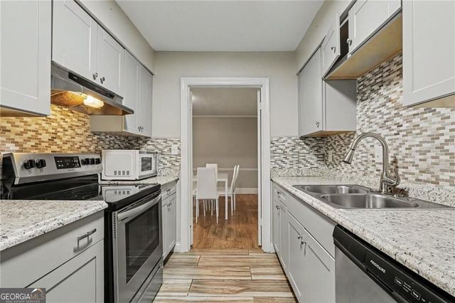 129 Rue Fontaine, Lithonia, GA 30038