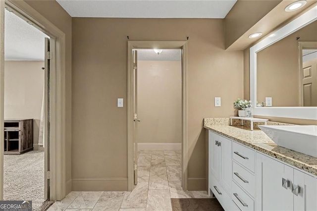 129 Rue Fontaine, Lithonia, GA 30038